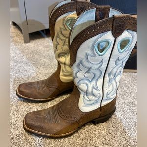 Ariat women’s boots, size 8
